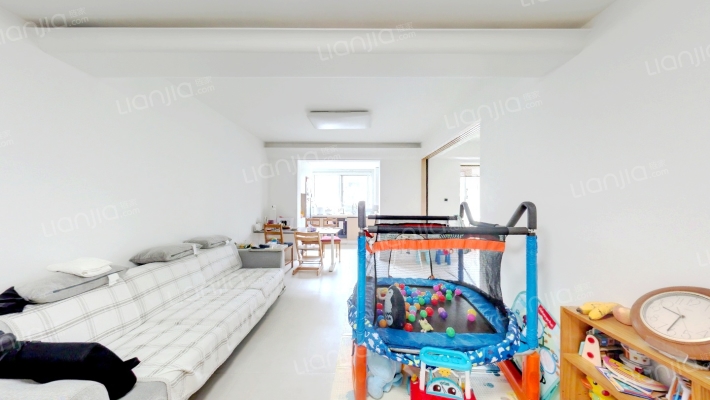 鹿特丹花园二手房实景图