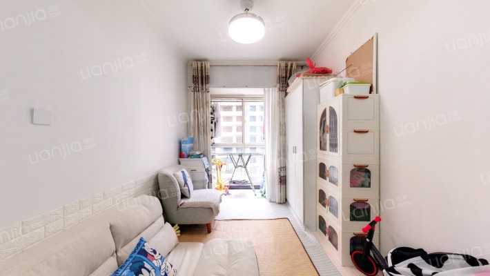 东方米兰二手房实景图