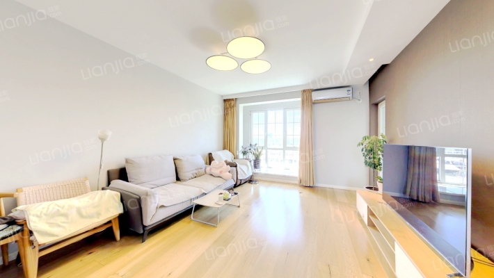 龙湖蔚澜香醍二手房实景图