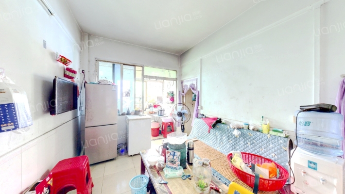 东江公寓二手房实景图