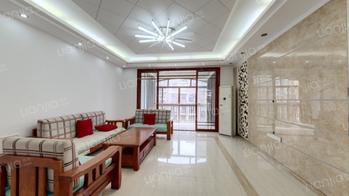 联泰香域滨江二手房实景图