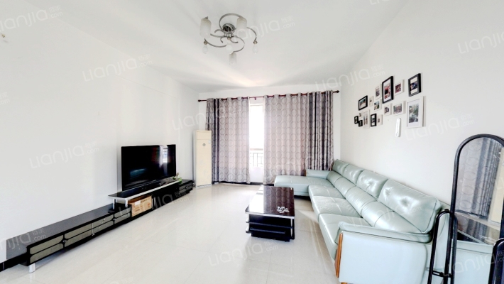 凰樵圣堡二手房实景图