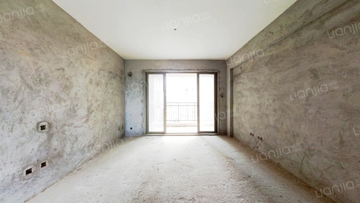 龙光城南二期二手房实景图