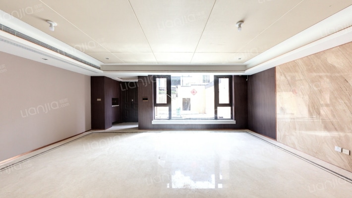 翡翠公园五期二手房实景图