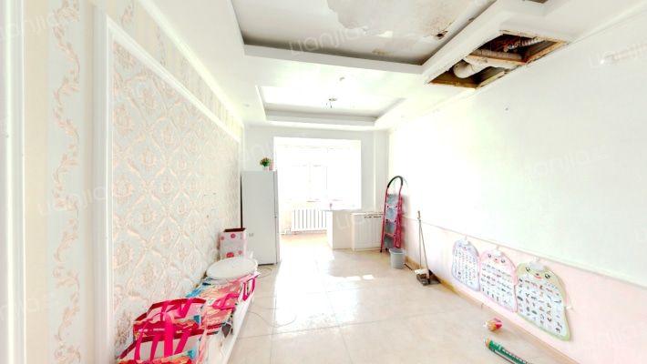 一汽32街区二手房实景图