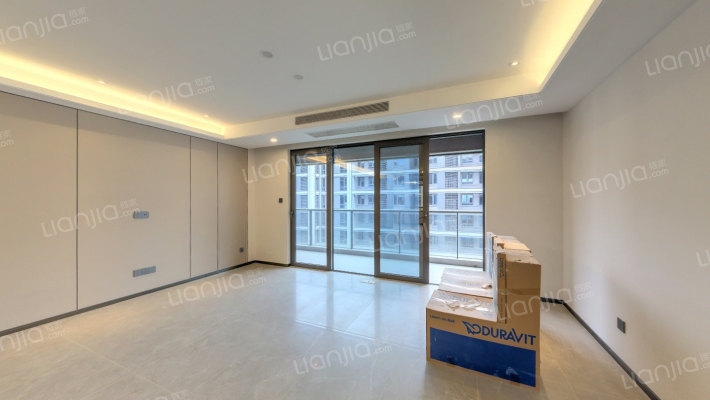 绿城汀岸芷兰轩二手房实景图