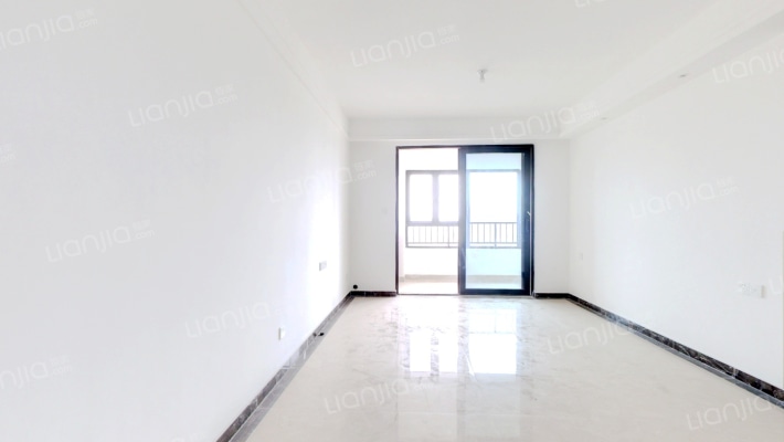 保利柏林之春二手房实景图