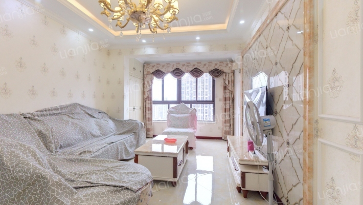 保利花半里蔷薇园二手房实景图