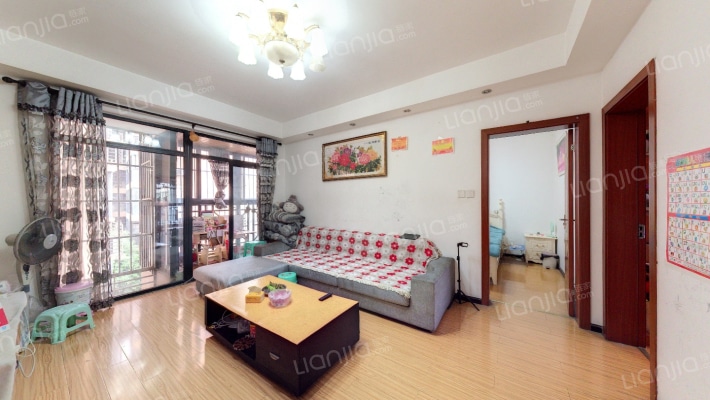 卡碧蓝湾二手房实景图