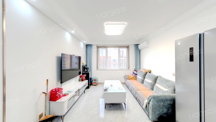 都市怡景小区二手房实景图