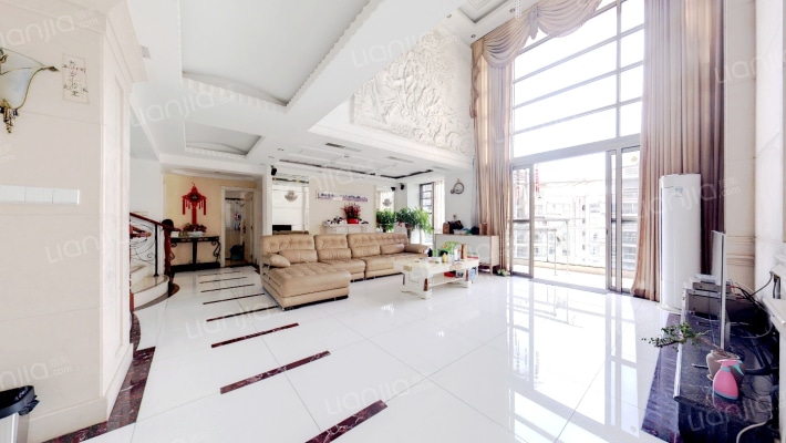 蔚蓝海岸3期二手房实景图