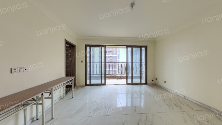 碧桂园中央公园南苑二手房实景图