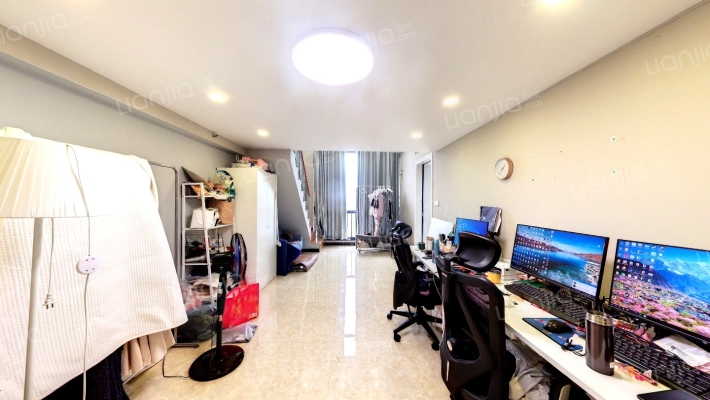 广州绿地中央广场二手房实景图