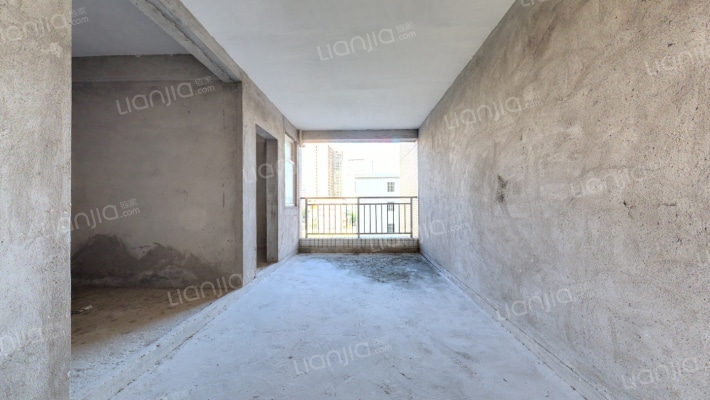 鸿伟业小区二手房实景图