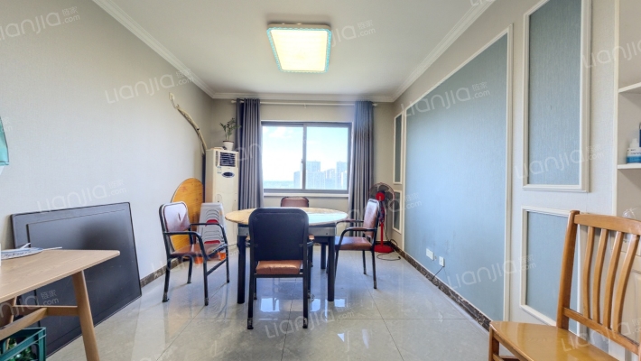 北秀向阳苑西区二手房实景图