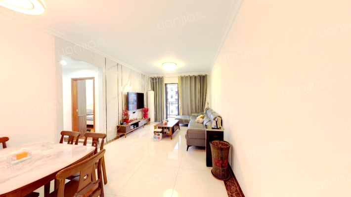 颐景湾畔二手房实景图