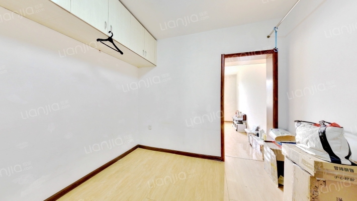 康城春天里二手房实景图