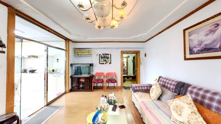 亚麻街二手房实景图