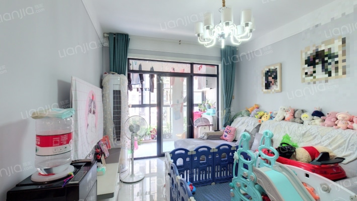 和昌都汇华郡二手房实景图