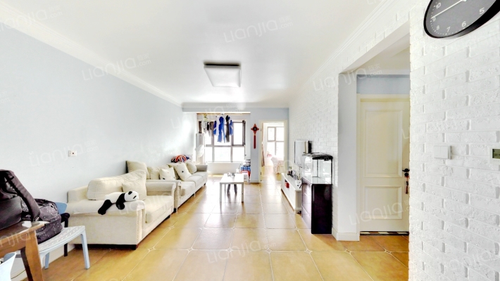 红郡雅苑二手房实景图