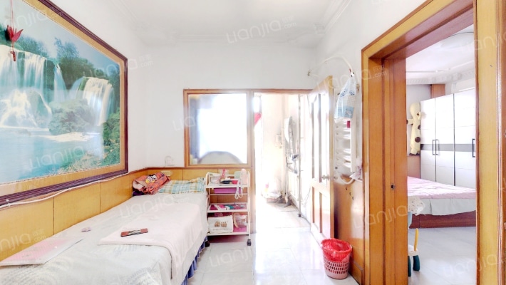 先锋公寓二手房实景图