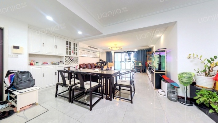 蓝湾俊园二手房实景图