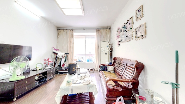 天和苑东区二手房实景图