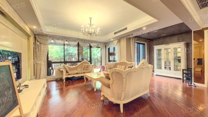 翡翠城二期二手房实景图