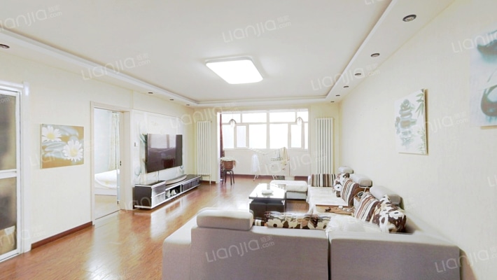 宜居家园B区二手房实景图