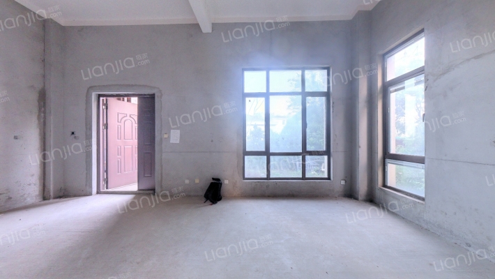 中宝格林名邸二手房实景图