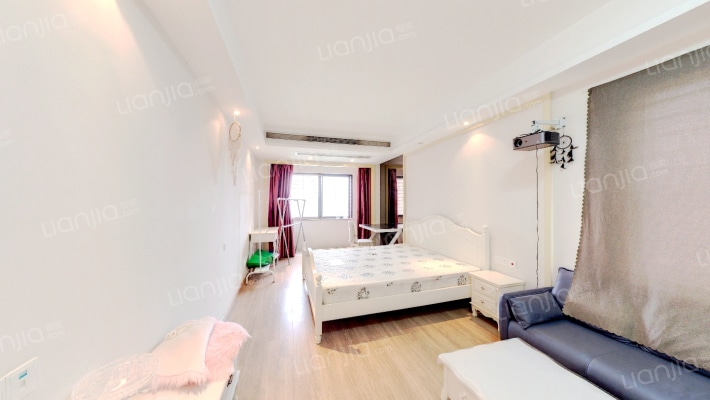 保利香槟二手房实景图