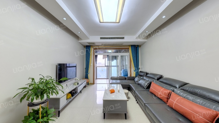 和泓四季A区二手房实景图