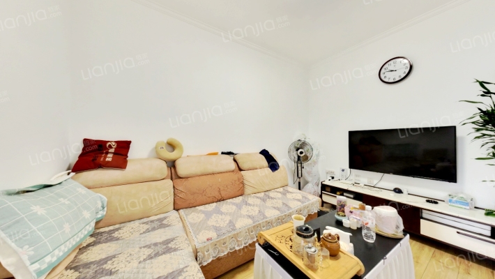 江畔方元二手房实景图