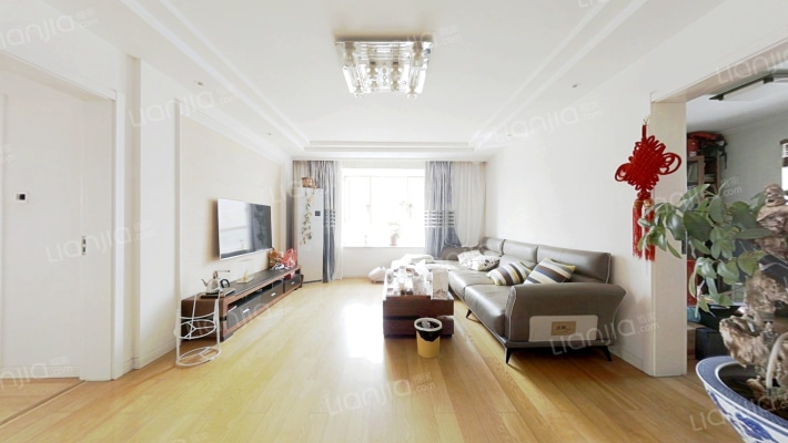 青建尚东区二手房实景图