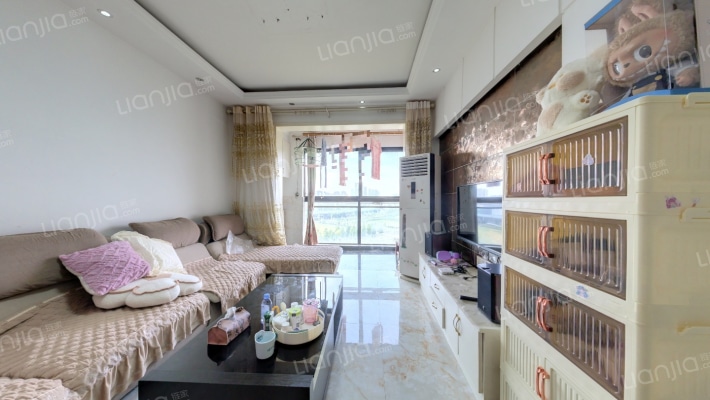 卧琥二手房实景图