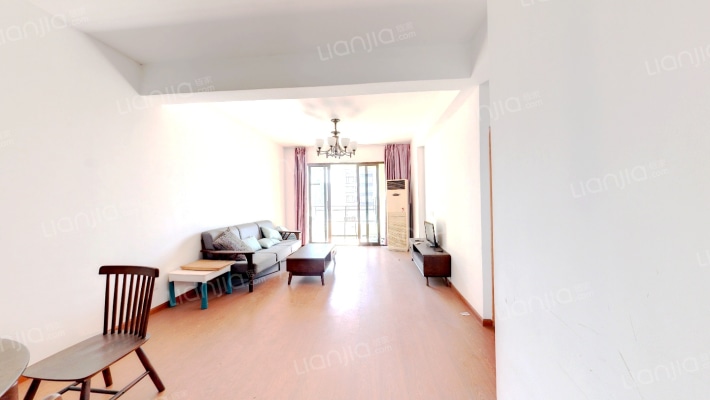 世茂滨江府二手房实景图