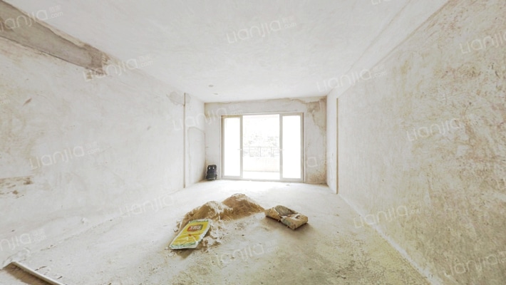 丽日坚美森林湖二手房实景图