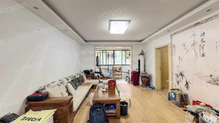 银泰苑二手房实景图