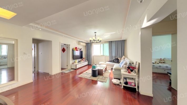 南国龙苑西区二手房实景图