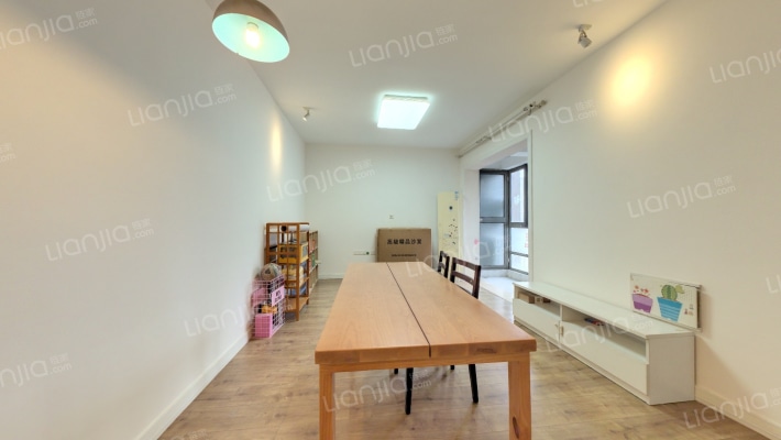 盘古天地(二期)二手房实景图