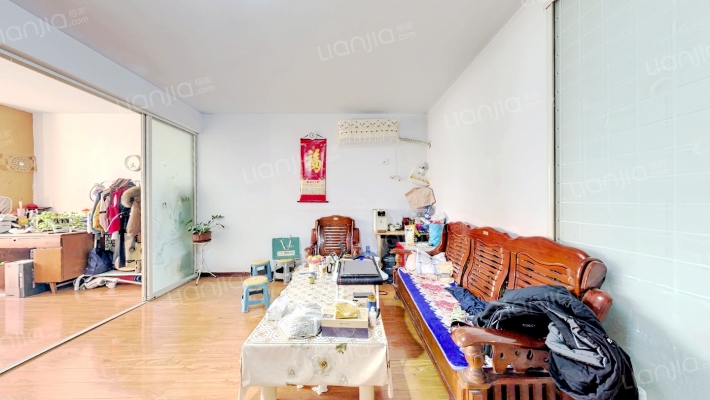 新华小区二手房实景图