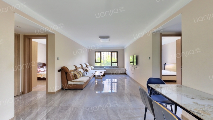 万科向日葵小镇东郡春漫里二手房实景图