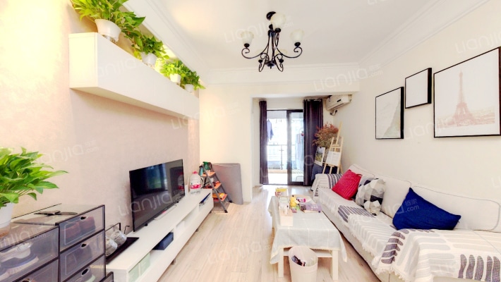 中航国际交流中心二手房实景图