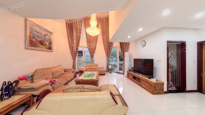 南方上格林蓝天苑二手房实景图