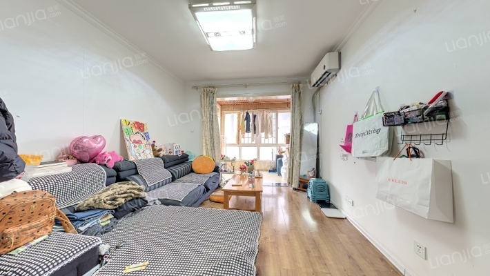 城南翡翠二手房实景图