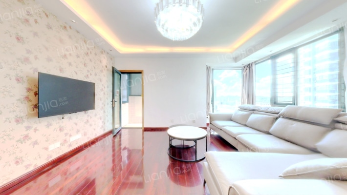 卢龙山庄二手房实景图