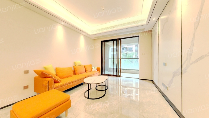 中海麓湖公馆二手房实景图