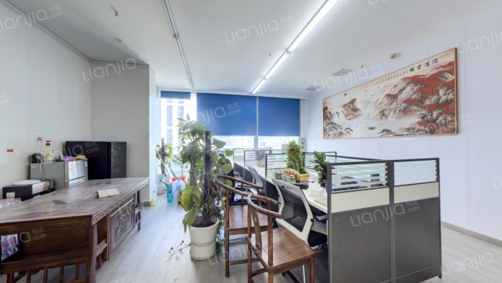 新长江CBD中心二手房实景图