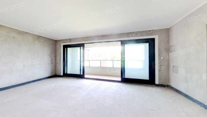 融创溪山春晓一期2地块二手房实景图