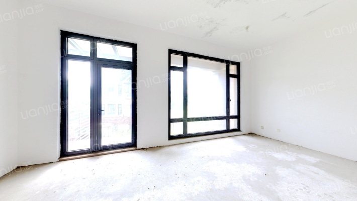 大连天地悦翠台二手房实景图